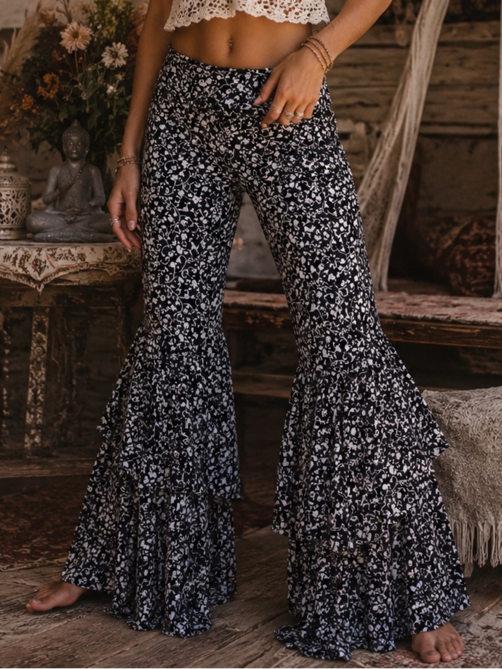 ✌🏼 NWOT | Kantha Bae | Floral Ruffle Tier Bell Bottom Pants | size S/M